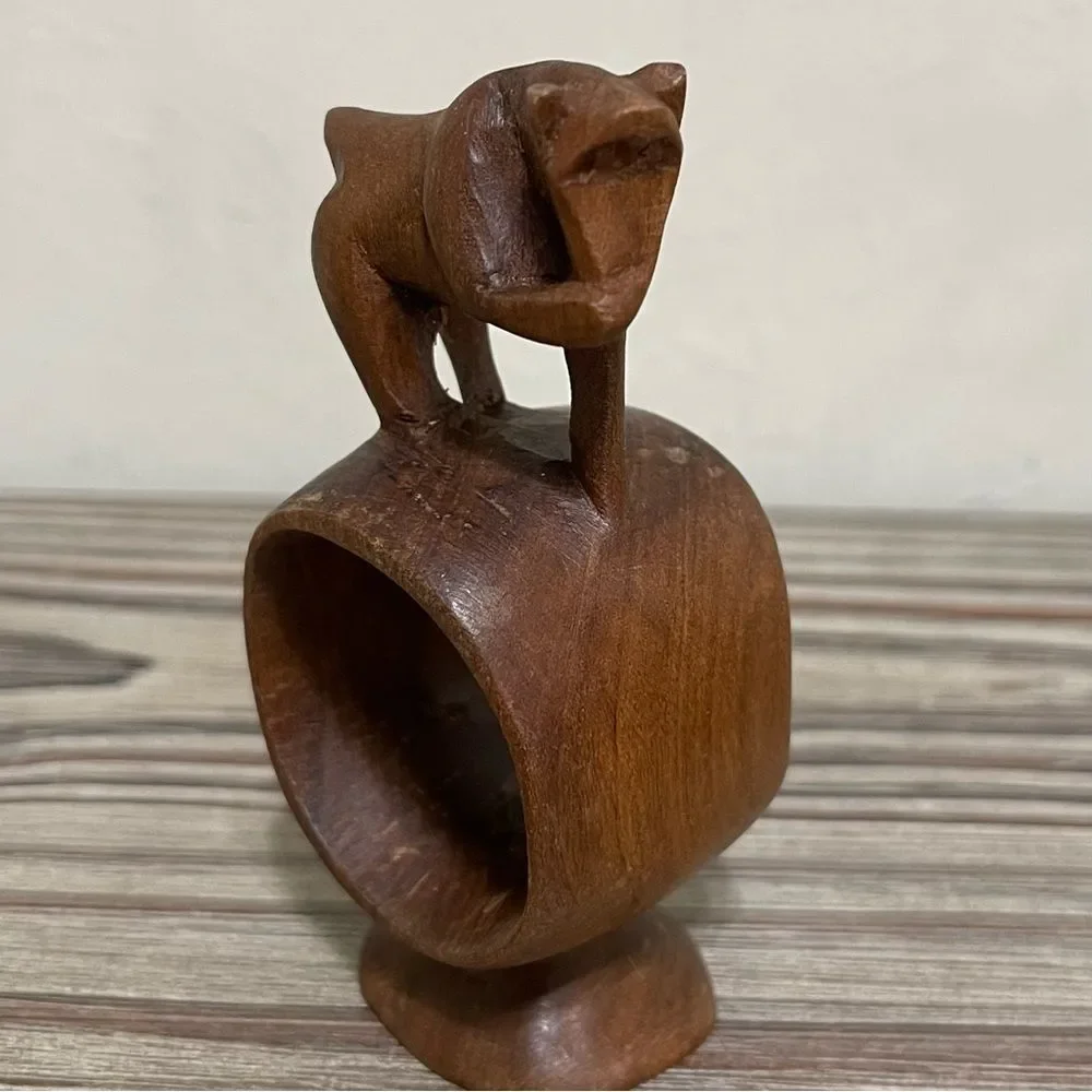 Wood Hand Carved Safari Animal Napkin Rings Monkey Giraffe Rustic Cabin Set of 4